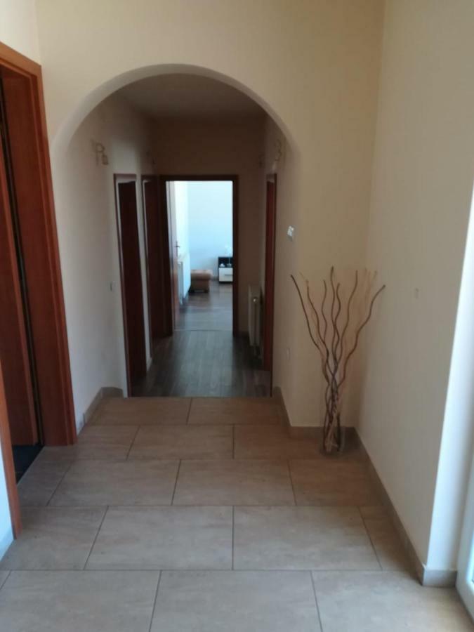 Laura Apartment บาร์บินเย ภายนอก รูปภาพ